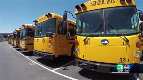 Is there a bus that picks up customers from Elk .